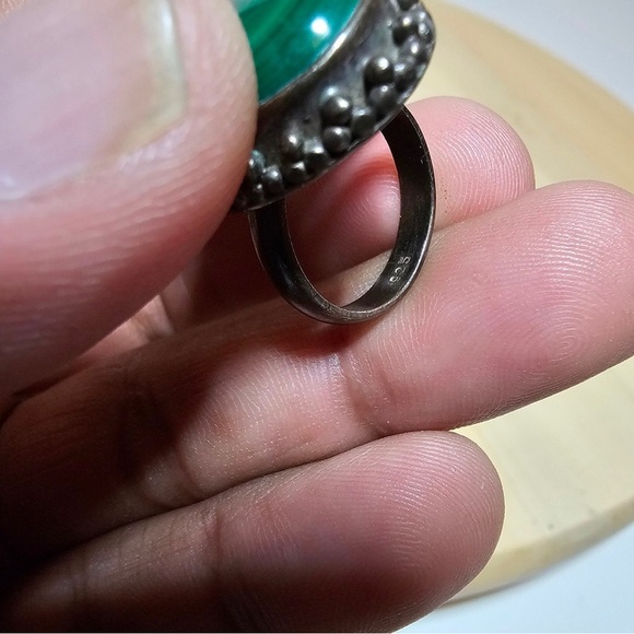 Vintage Sterling Silver 925 Oval Malachite Stone Ring Size 5.5-6 Weighs 10 Grams - Picture 8 of 10